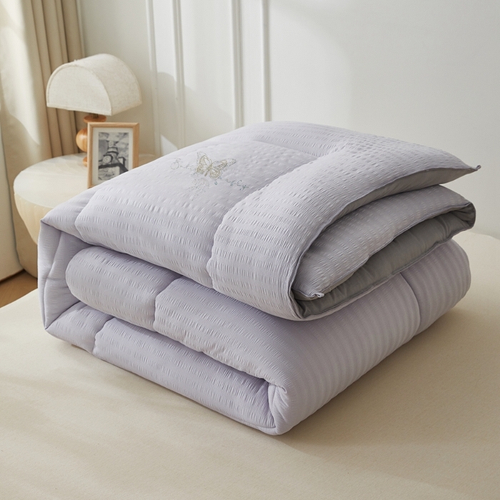 91家纺网 家纺一手货源 找家纺 （总）招财狼 2025新款抗菌皱皱纱水洗棉绒冬被