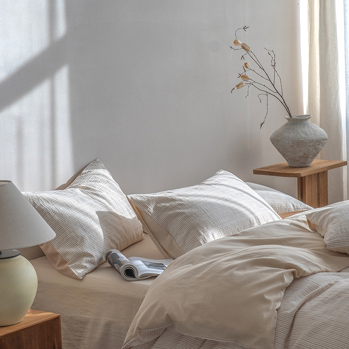 91家纺网 家纺一手货源 找家纺 小春日和 2025新款高端民宿风纯棉四件套特殊工艺全棉被套人字纹棉1.8床笠纯色双人床单加大笠 岛屿-驼