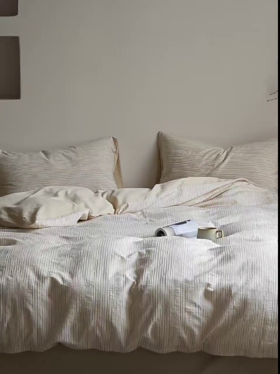 91家纺网 家纺一手货源 找家纺 小春日和 2025新款高端民宿风纯棉四件套特殊工艺全棉被套人字纹棉1.8床笠纯色双人床单加大笠 岛屿-驼