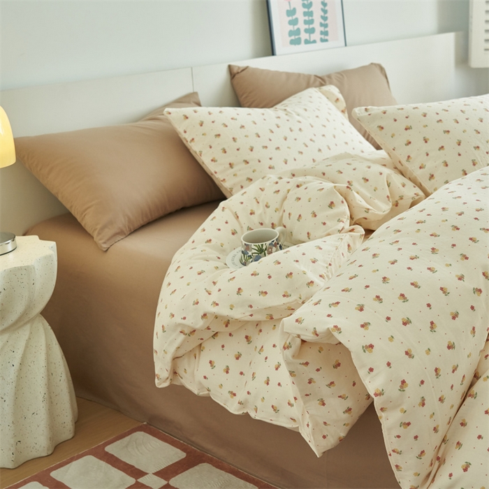 91家纺网 家纺一手货源 找家纺 趣色家纺 2025新款A类全棉双层纱印花四件套 柚香红