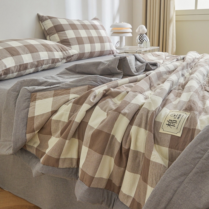 91家纺网 家纺一手货源 找家纺 爱屋及屋  2025新款无印风被子被芯夏凉被空调被 灰中格