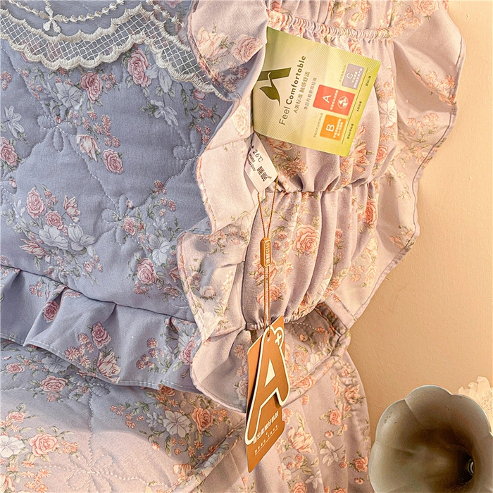 91家纺网 家纺一手货源 找家纺 十个点2025新款亲肤夹棉床头罩 富贵花开