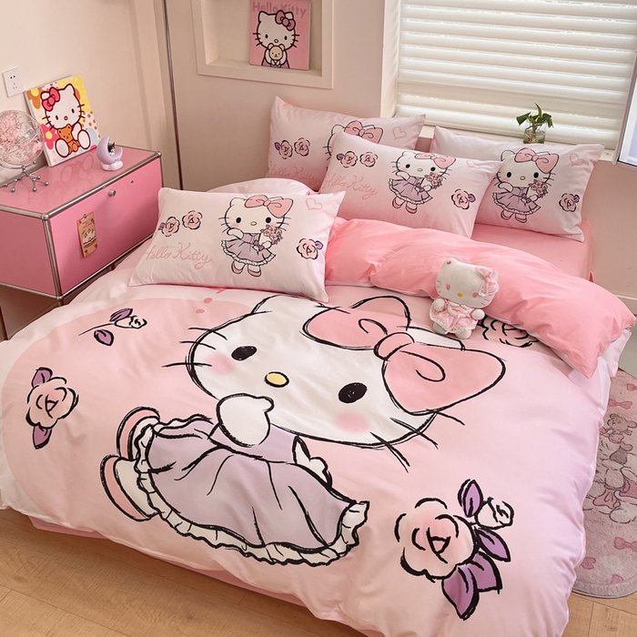 91家纺网 家纺一手货源 找家纺 金爱家 2025新款纯棉数码印花大阪三丽鸥四件套 甜心宝贝kt