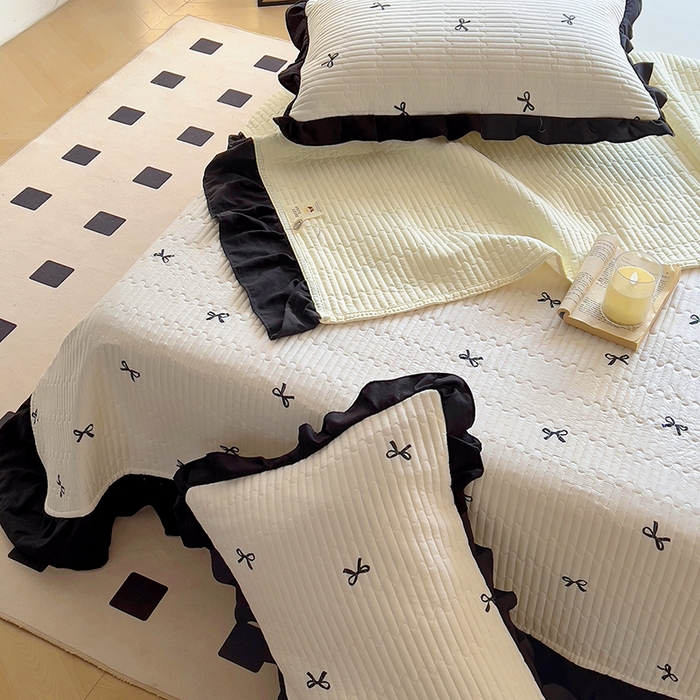 91家纺网 家纺一手货源 找家纺 美梦家纺 2025新款A类全棉13372花边床盖四件套-黑边 蝴蝶结