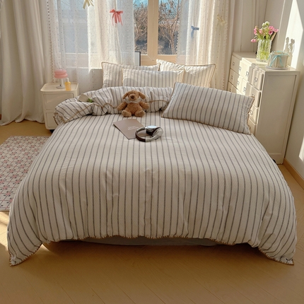 91家纺网 家纺一手货源 找家纺 雅居纺家纺 2025新款全棉贝壳边双层纱四件套 雅致卡其