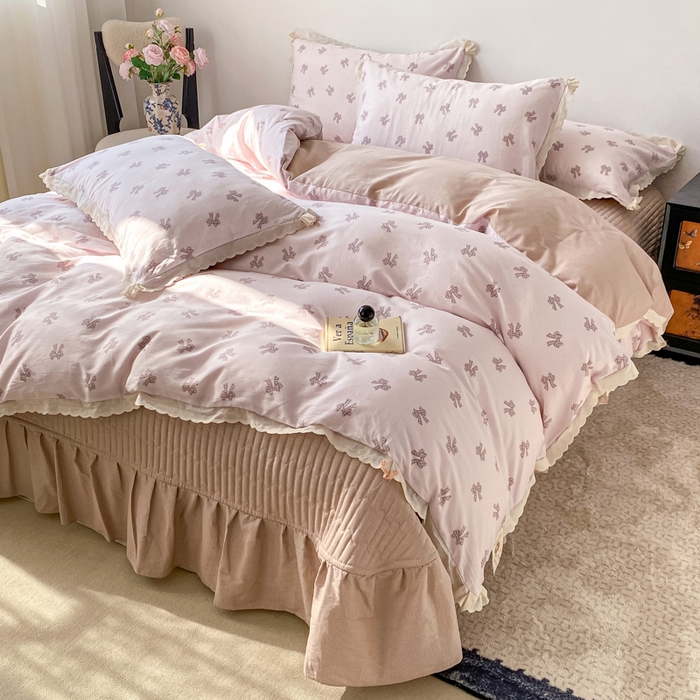 91家纺网 家纺一手货源 找家纺 梦可莱家居 2025新款全棉韩版蕾丝边床盖四件套 蝴蝶结