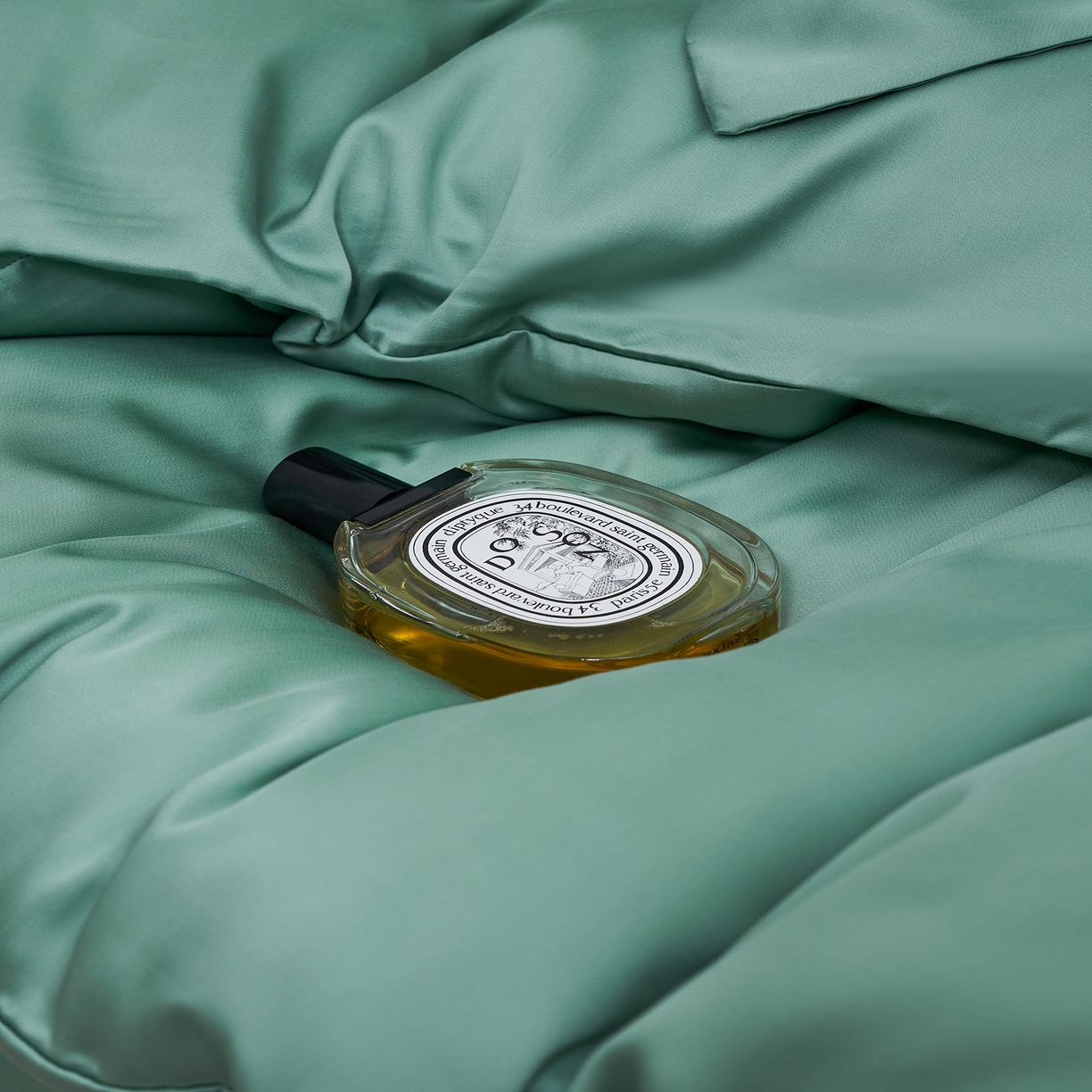 91家纺网 家纺一手货源 找家纺 顾家家居 2025新款纯色兰精天丝四件套 碧荷绿