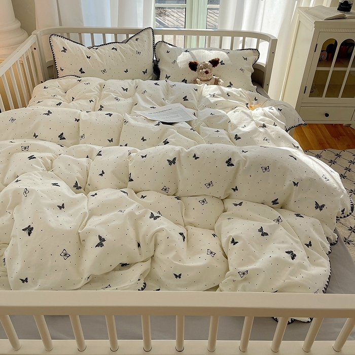 91家纺网 家纺一手货源 找家纺 三朵 2025新款全棉双层纱三角针四件套 蝶梦