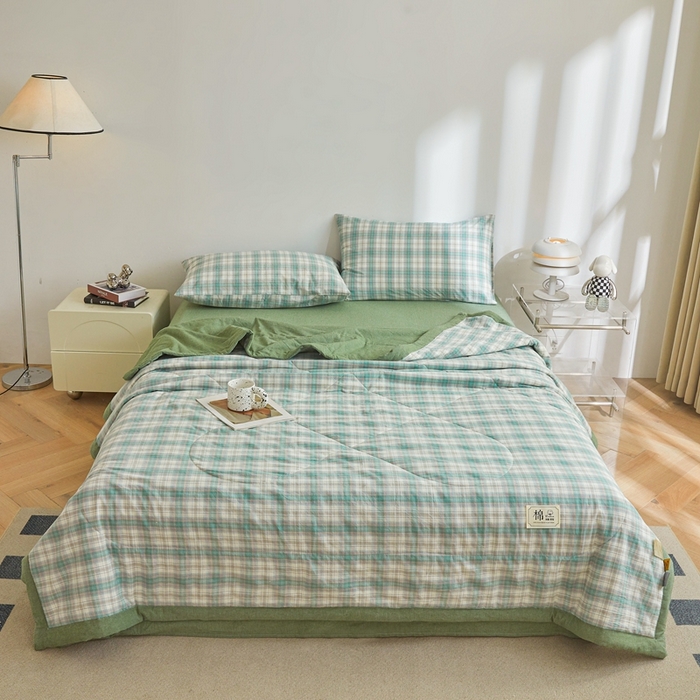 91家纺网 家纺一手货源 找家纺 爱屋及屋  2025新款无印风被子被芯夏凉被空调被 莱茵绿