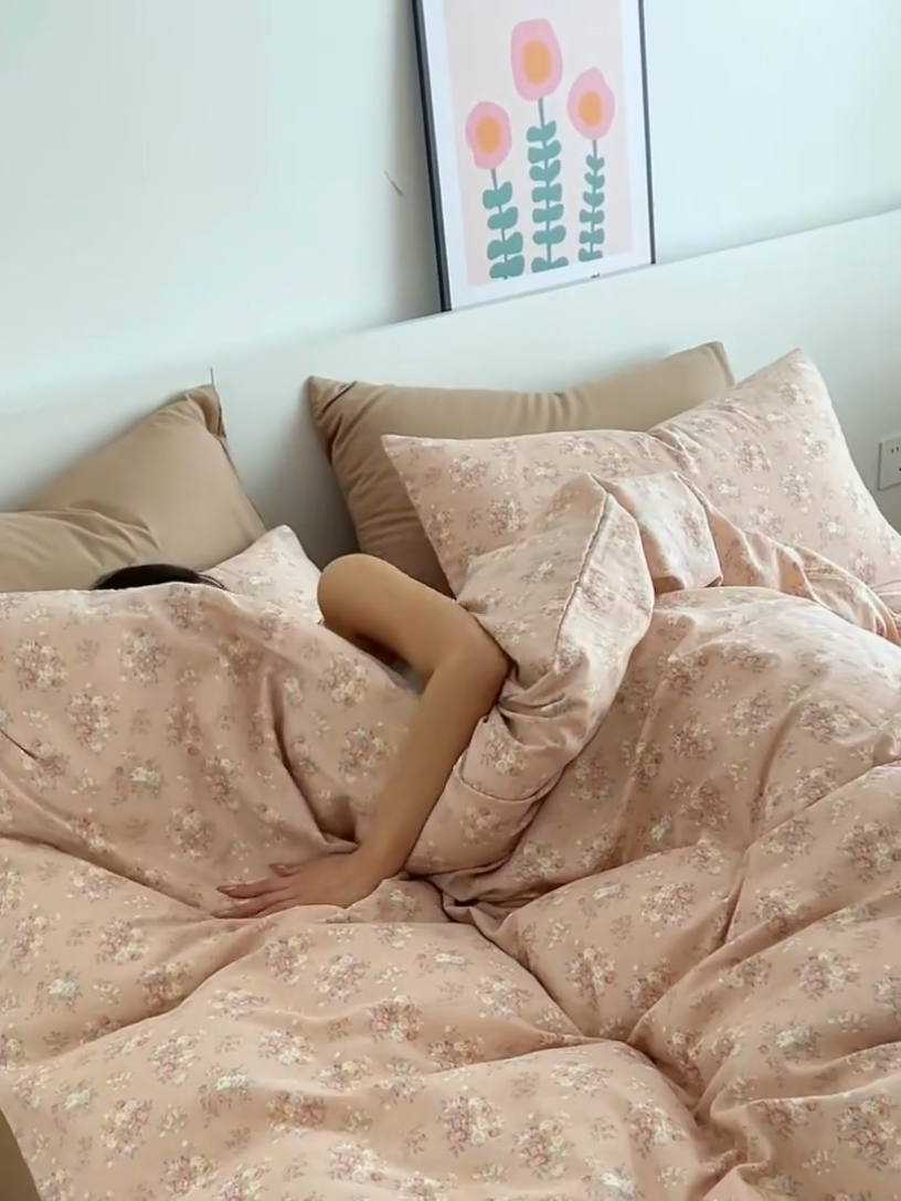 91家纺网 家纺一手货源 找家纺 趣色家纺 2025新款A类全棉双层纱印花四件套 清秋粉