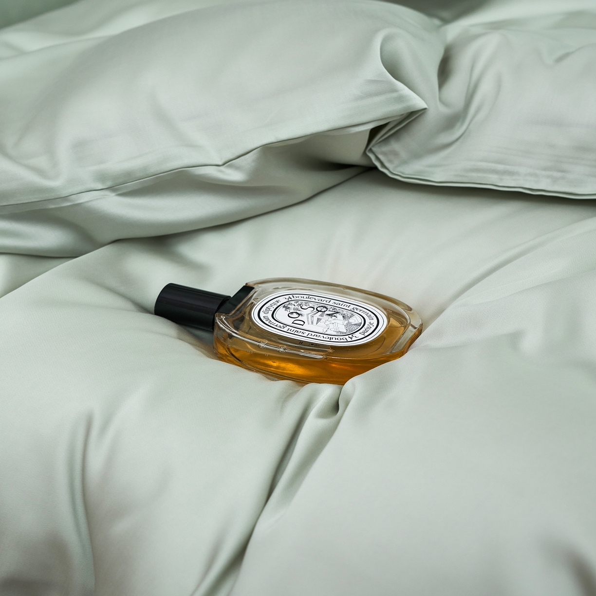 91家纺网 家纺一手货源 找家纺 顾家家居 2025新款纯色兰精天丝四件套 春日绿