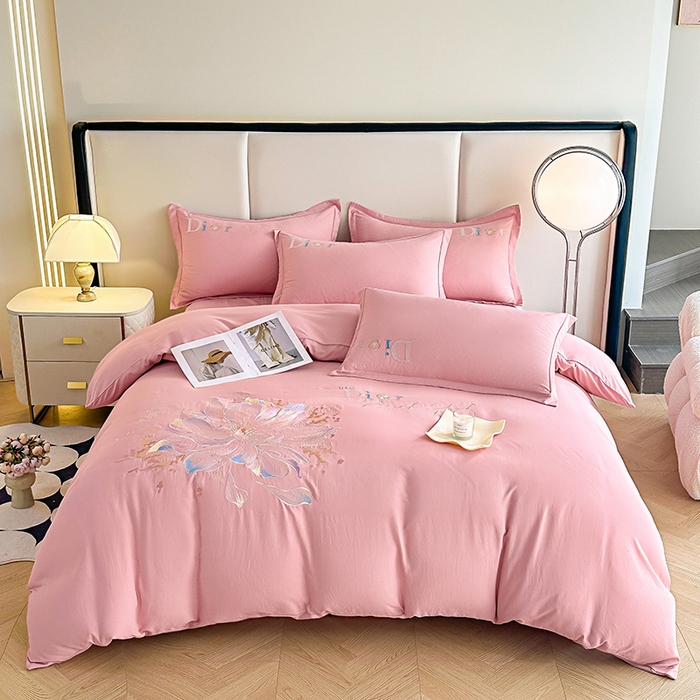 91家纺网 家纺一手货源 找家纺 大麦乐田2025新款蒂素平纹磨毛刺绣四件套 蒂素-豆沙粉