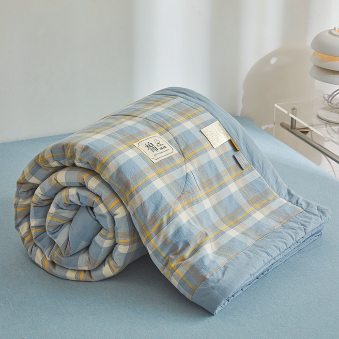 91家纺网 家纺一手货源 找家纺 爱屋及屋  2025新款无印风被子被芯夏凉被空调被 简析蓝