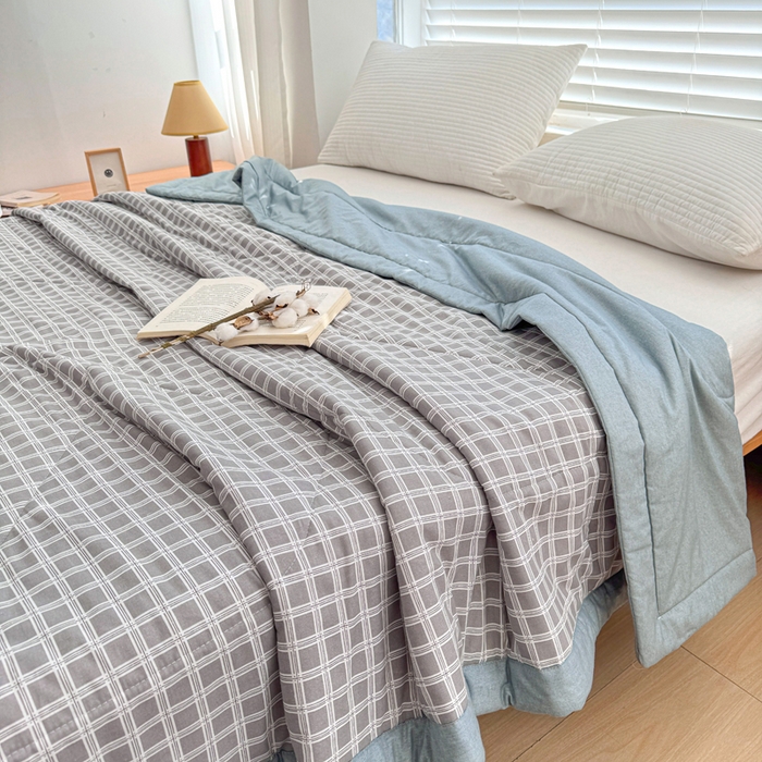 91家纺网 家纺一手货源 找家纺 棉乐町家居 2025新款里外全棉手包边棉花夏被 灰中格