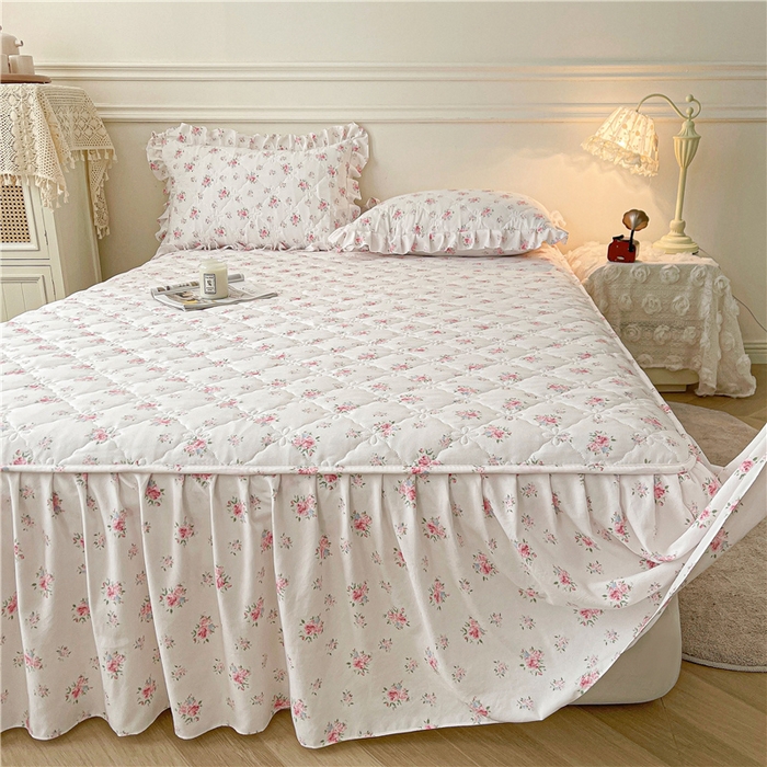 91家纺网 家纺一手货源 找家纺 十个点2025新款针织棉 夹棉床笠式床裙床头罩系列  花儿朵朵