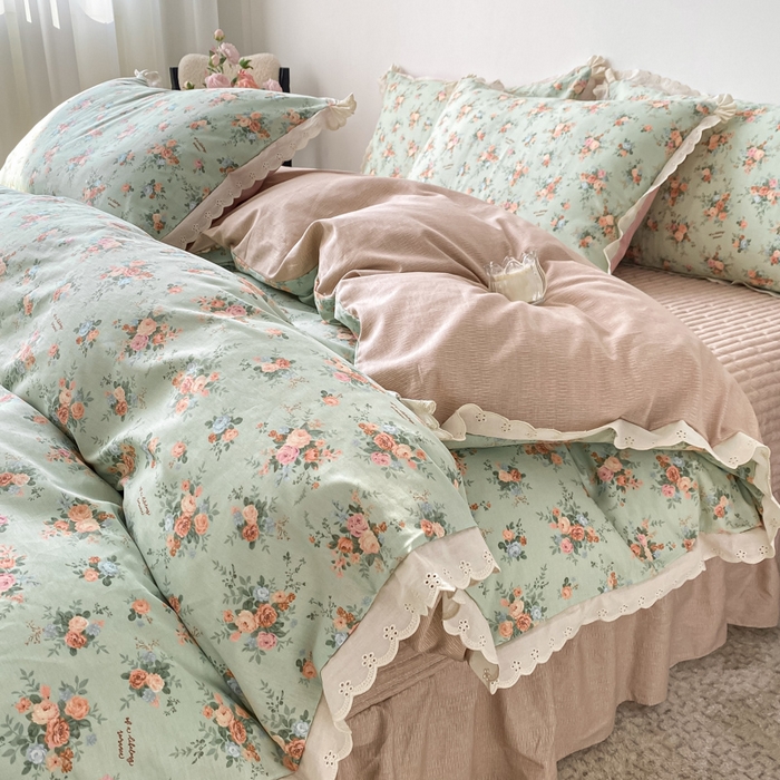 91家纺网 家纺一手货源 找家纺 梦可莱家居 2025新款全棉韩版蕾丝边床盖四件套 玫小姐