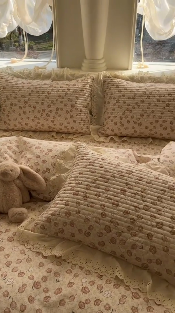 91家纺网 家纺一手货源 找家纺 美梦家纺 2025新款A类全棉13372花边床盖四件套-白边 白边-莫里小院