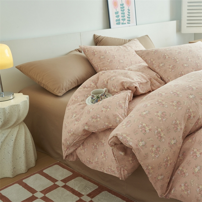 91家纺网 家纺一手货源 找家纺 趣色家纺 2025新款A类全棉双层纱印花四件套 清秋粉