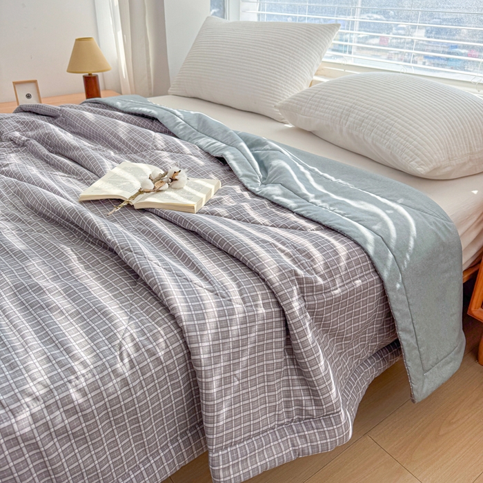 91家纺网 家纺一手货源 找家纺 金泰莱 2025新款里外全棉手包边棉花夏被 乔南