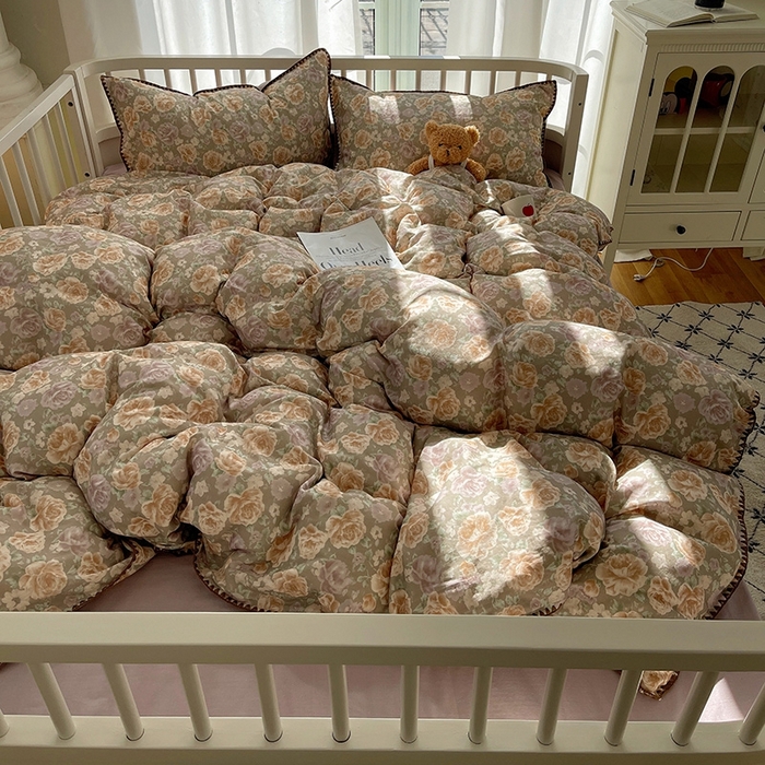 91家纺网 家纺一手货源 找家纺 三朵 2025新款全棉双层纱三角针四件套 花无优咖