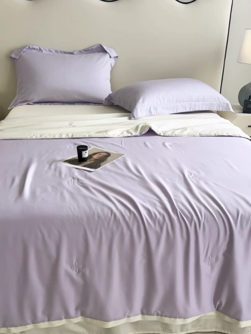 91家纺网 家纺一手货源 找家纺 天瑜家纺 2025新款纯色天丝夏被 烟灰紫+米黄