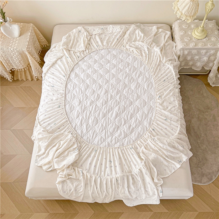 91家纺网 家纺一手货源 找家纺 十个点2025新款针织棉 夹棉床笠式床裙床头罩系列  樱桃结