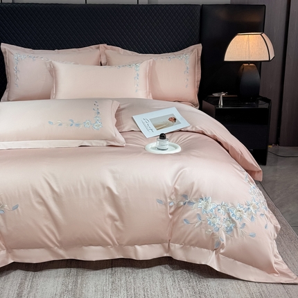 91家纺网 家纺一手货源 找家纺 （总）KA家纺2025春夏A类纯棉全棉贡缎绣花长绒棉四件套 伊芙琳系列