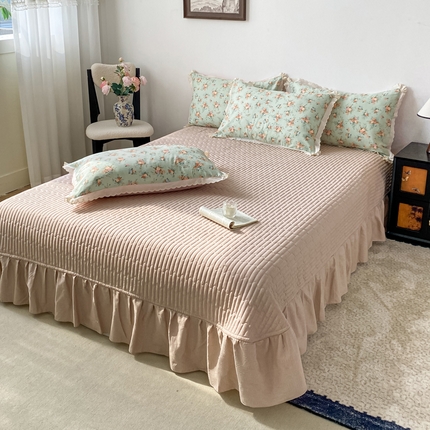 91家纺网 家纺一手货源 找家纺 梦可莱家居 2025新款全棉韩版蕾丝边床盖四件套 玫小姐