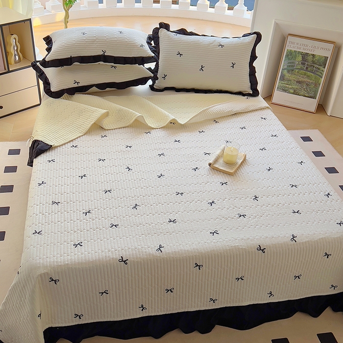 91家纺网 家纺一手货源 找家纺 美梦家纺 2025新款A类全棉13372花边床盖四件套-黑边 蝴蝶结