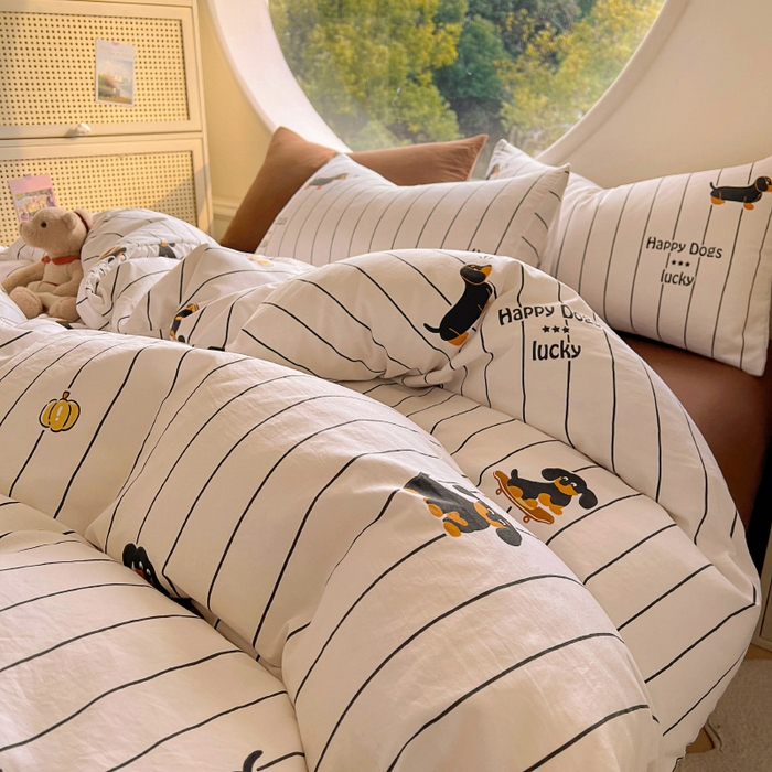 91家纺网 家纺一手货源 找家纺 2025耀达新款舒适水洗棉印花四件套 条纹犬-印花