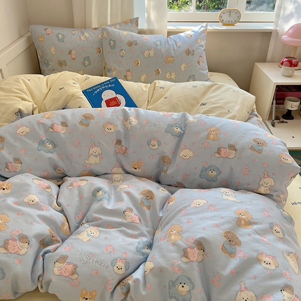 91家纺网 家纺一手货源 找家纺 2025春季新款13372全棉印花四件套-卡通系列 狗狗家族（蓝）