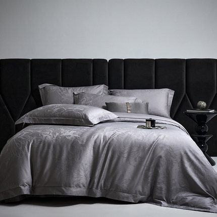 91家纺网 家纺一手货源 找家纺 榻尚家居 2025新款长绒棉贡缎提花手工立体埋绳工艺四件套礼盒包装 欧若拉-高级灰