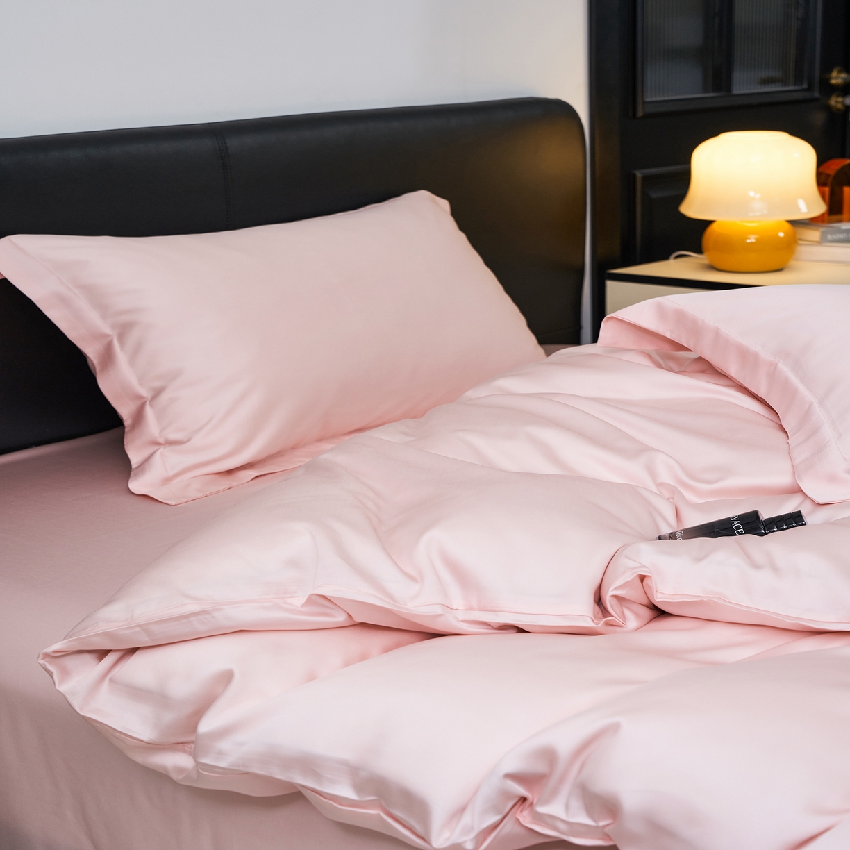 91家纺网 家纺一手货源 找家纺 顾家家居 2025新款纯色兰精天丝四件套 冰粉色