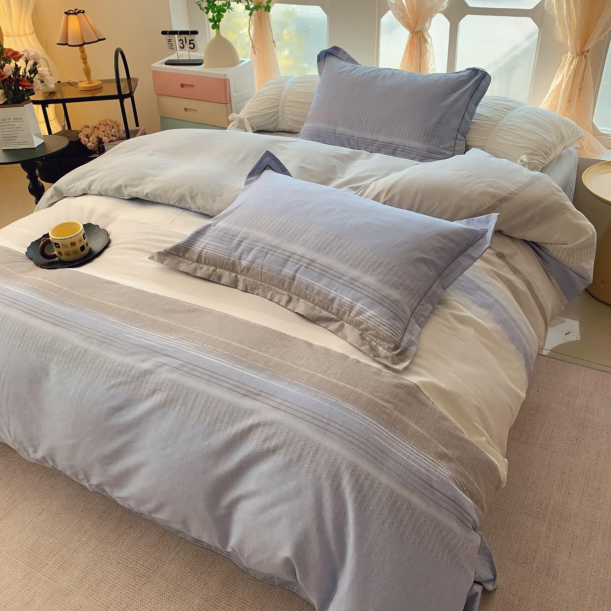 91家纺网 家纺一手货源 找家纺 奈萝家纺 2025新款亲肤小清新全棉四件套 条纹艺术蓝