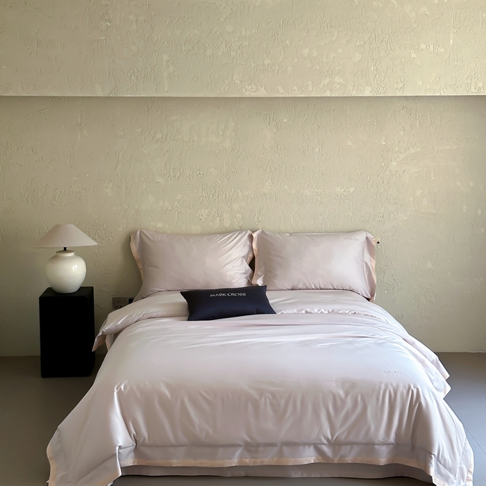 91家纺网 家纺一手货源 找家纺 佳汐蓝家纺  2025新款灵动撞色飞边100支超细旦天丝棉四件套 珍珠灰