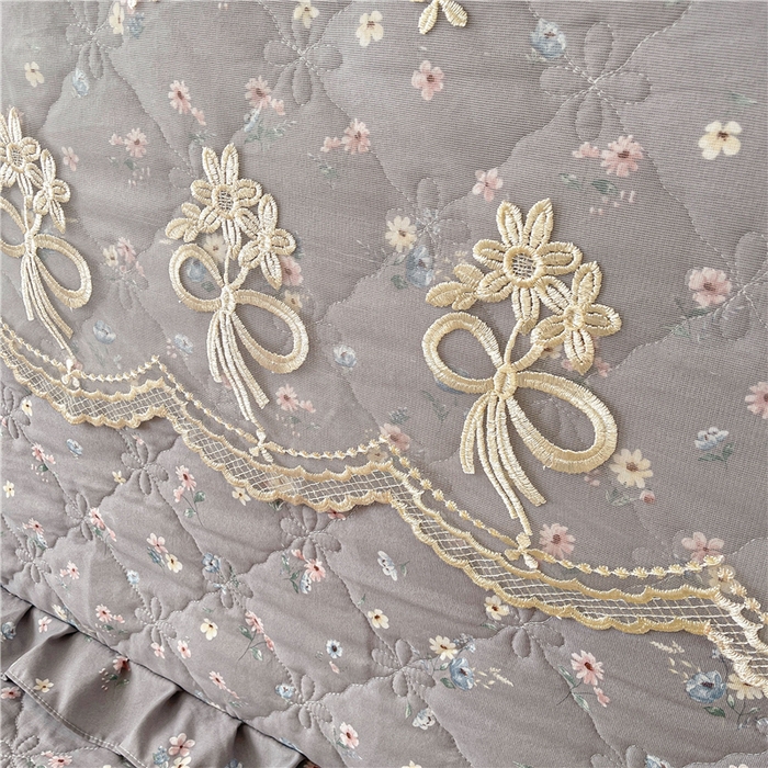 91家纺网 家纺一手货源 找家纺 十个点2025新款亲肤夹棉床头罩 迷迭香