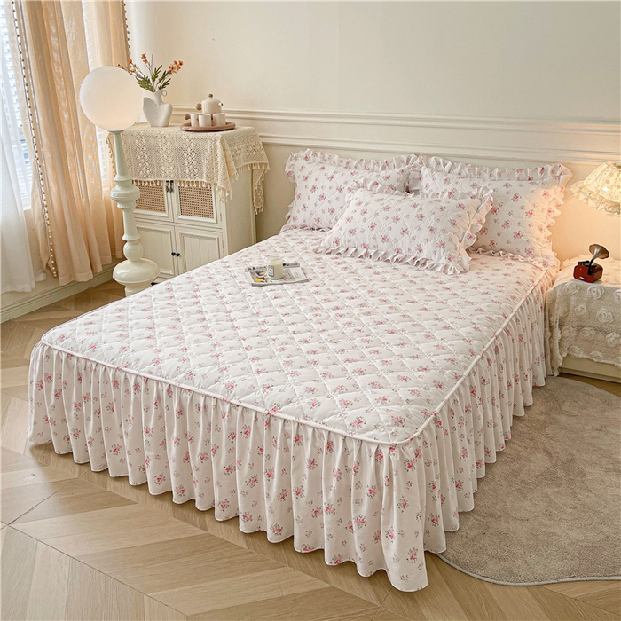 91家纺网 家纺一手货源 找家纺 十个点2025新款针织棉 夹棉床笠式床裙床头罩系列  花儿朵朵