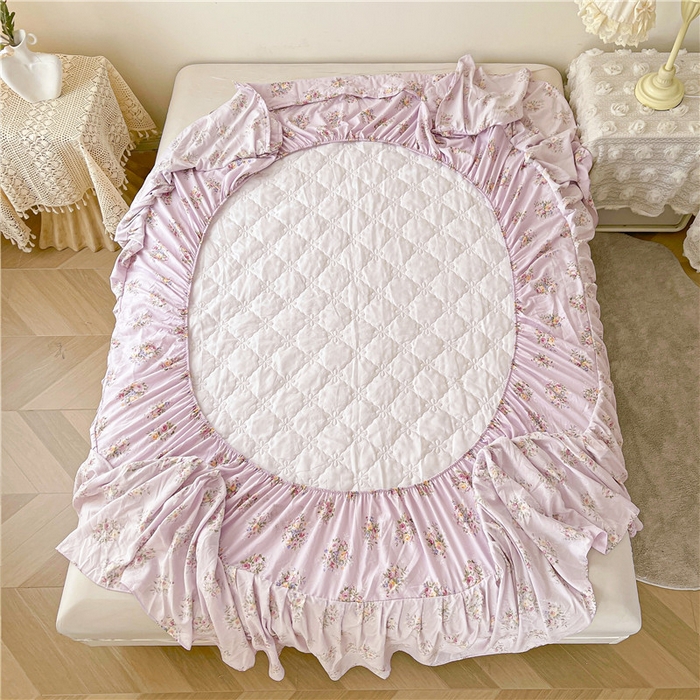 91家纺网 家纺一手货源 找家纺 十个点2025新款针织棉 夹棉床笠式床裙床头罩系列  花前月下