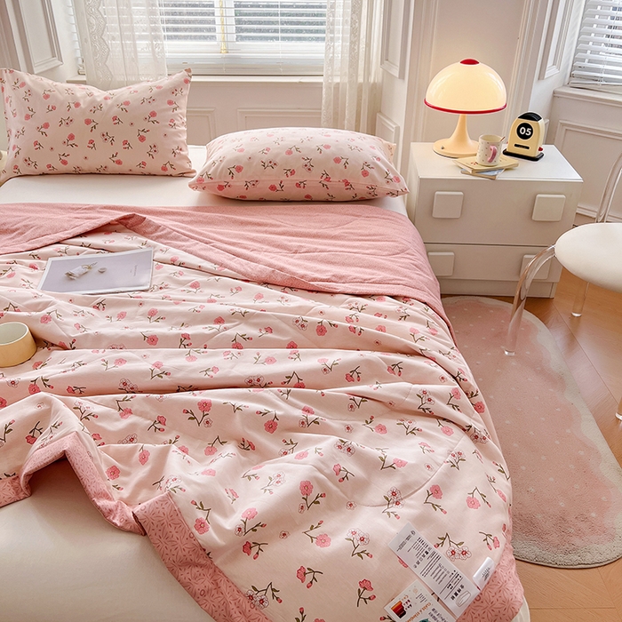 91家纺网 家纺一手货源 找家纺 尊妙被业 2025新款里外全棉印花棉花被纯棉夏被夏凉被全棉棉花夏凉被春意悠悠-粉