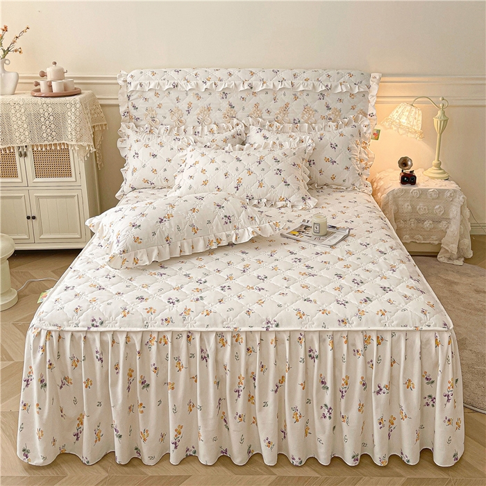 91家纺网 家纺一手货源 找家纺 十个点2025新款亲肤夹棉床头罩 普罗旺斯