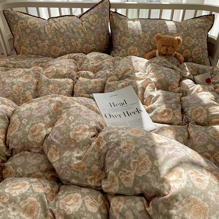 91家纺网 家纺一手货源 找家纺 三朵 2025新款全棉双层纱三角针四件套 花无优咖