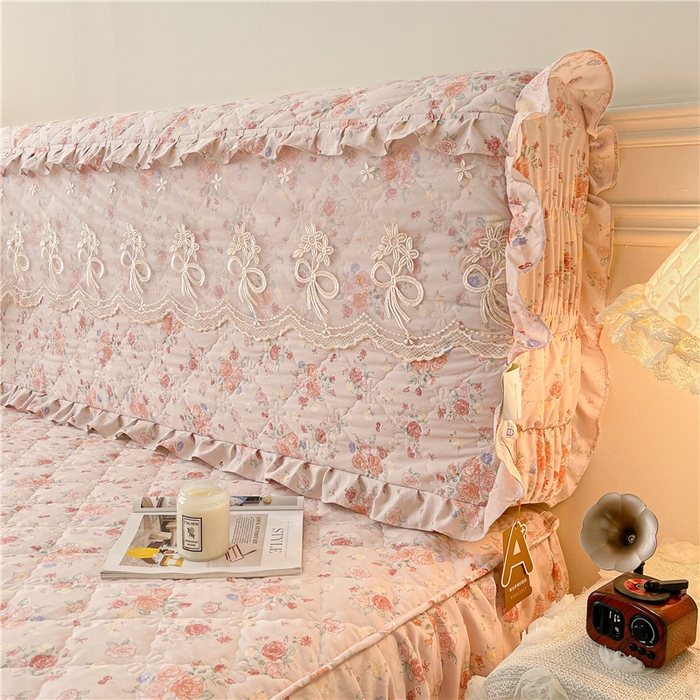 91家纺网 家纺一手货源 找家纺 十个点2025新款亲肤夹棉床头罩 锦簇玫瑰