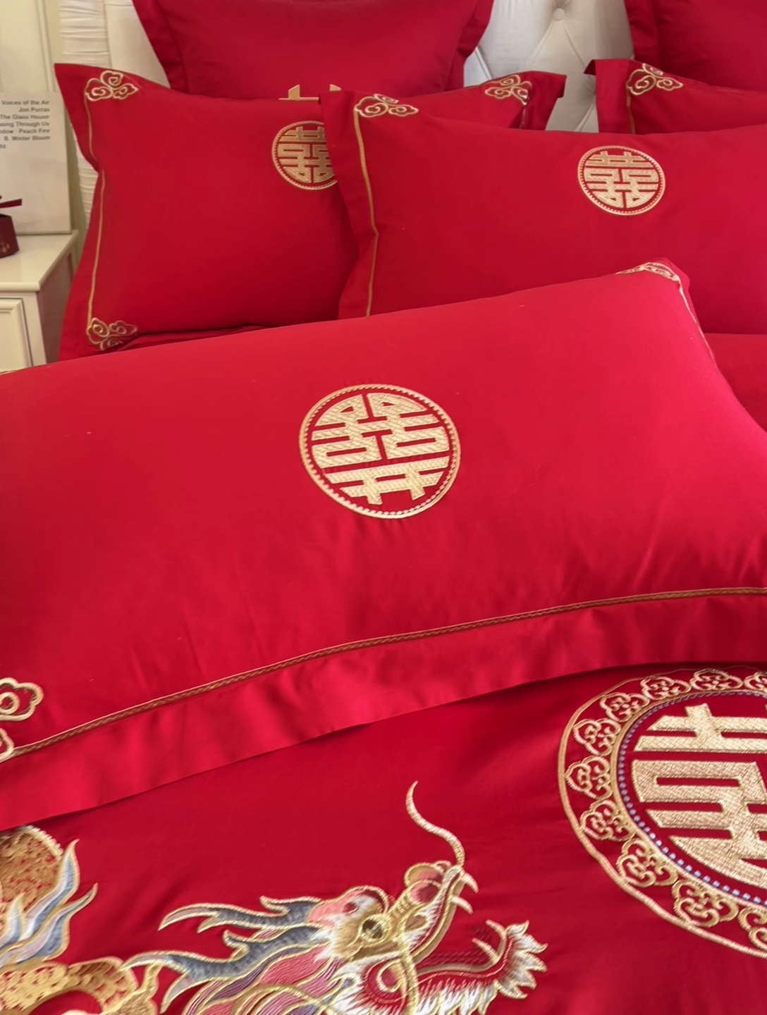 91家纺网 家纺一手货源 找家纺 欧乐蒂 2025新款亲肤棉刺绣婚庆四件套 金龙瑞凤