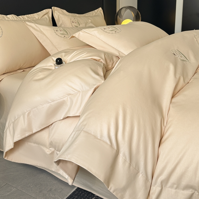 91家纺网 家纺一手货源 找家纺 新方向2025新款全棉长绒棉刺绣四件套-铃兰物语 铃兰物语-香槟