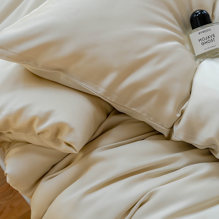 91家纺网 家纺一手货源 找家纺  沐晴家纺 2025春夏新款纯色兰精天丝四件套双拼单被套单床笠床单枕套 极地白