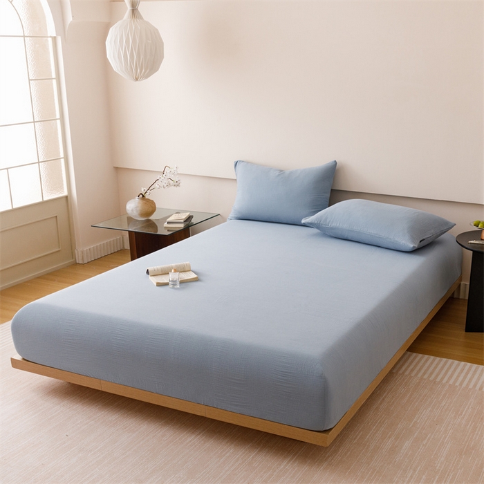 91家纺网 家纺一手货源 找家纺 趣色家纺 2025新款全棉皱皱纱单床笠 雾霾蓝