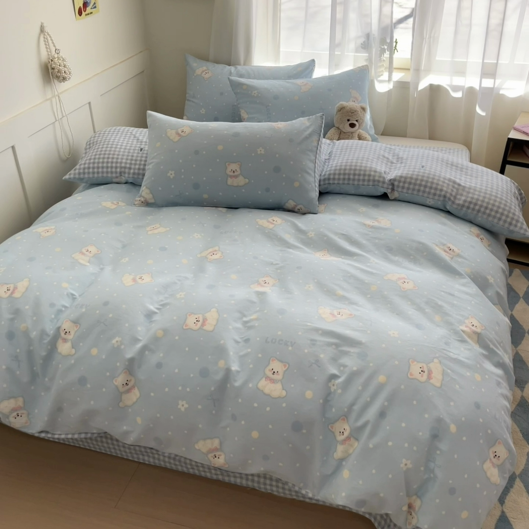 91家纺网 家纺一手货源 找家纺 吉象家纺 2025新款高支密全棉印花四件套12868跑量款 蓝色泡芙狗