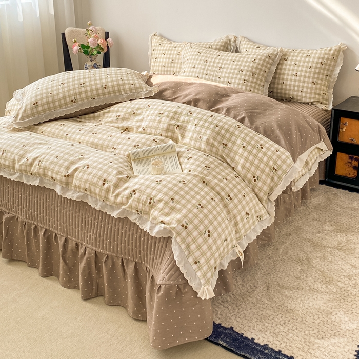 91家纺网 家纺一手货源 找家纺 梦可莱家居 2025新款全棉韩版蕾丝边床盖四件套 樱桃节