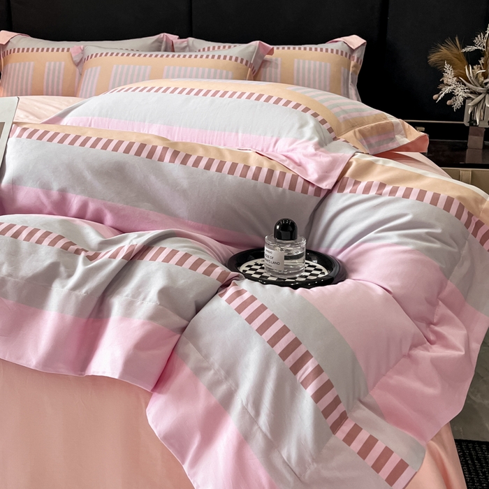 91家纺网 家纺一手货源 找家纺 新方向 2025新款全棉长绒棉数码印花四件套-布拉格之恋 布拉格之恋-桃粉