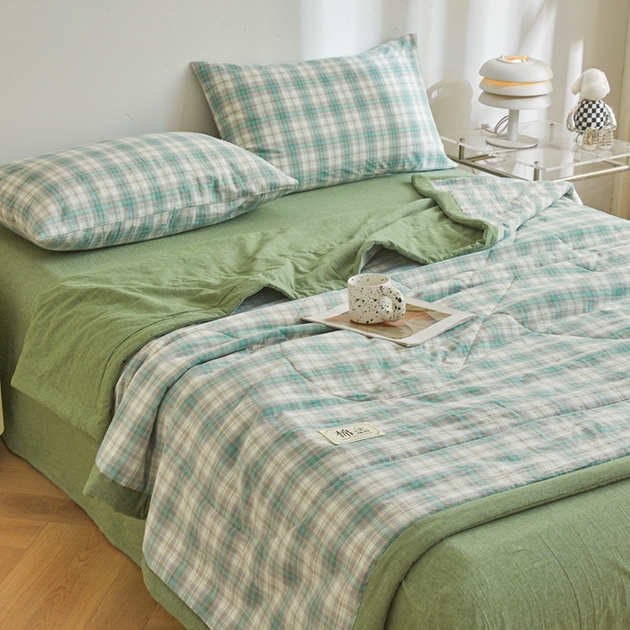 91家纺网 家纺一手货源 找家纺 爱屋及屋  2025新款无印风被子被芯夏凉被空调被 莱茵绿